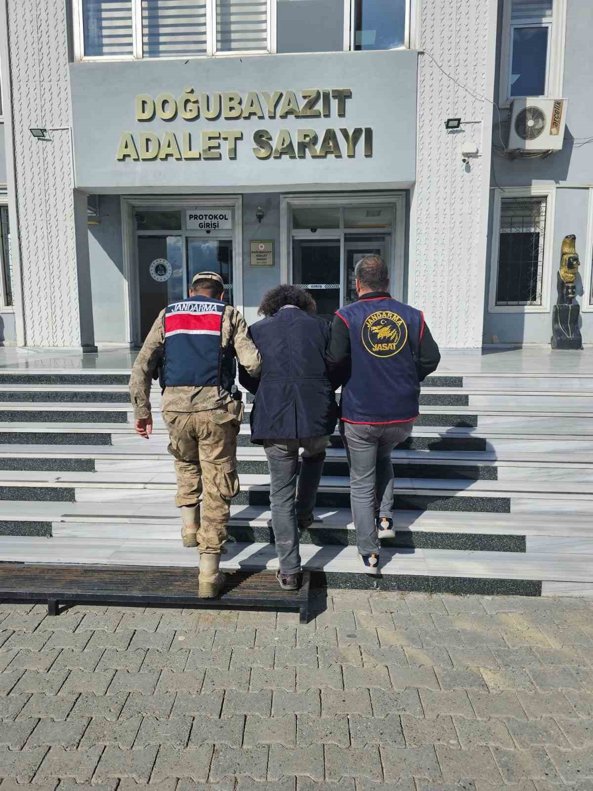 Ağrı’da firari şahıs yakalandı