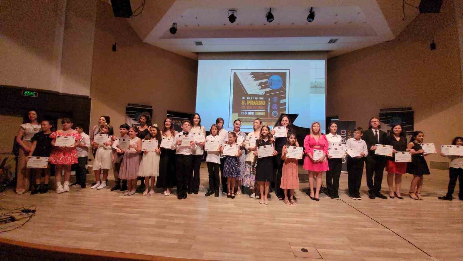 Akdeniz Üniversitesi Piyano Öğrencileri Festivali düzenlendi