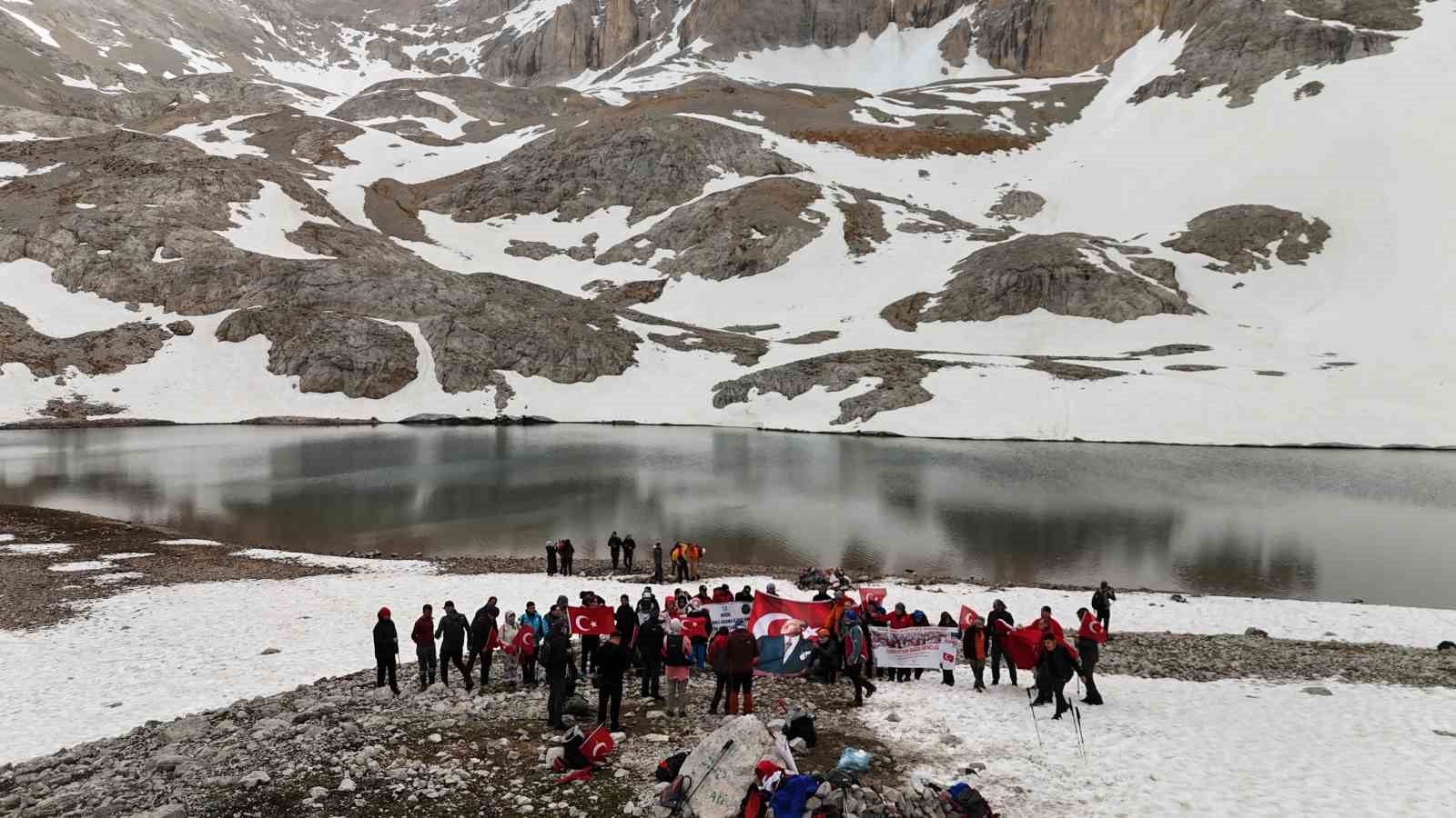 Aladağlar’da ‘Türkiye’nin Gücü Gençliği’ tırmanışı