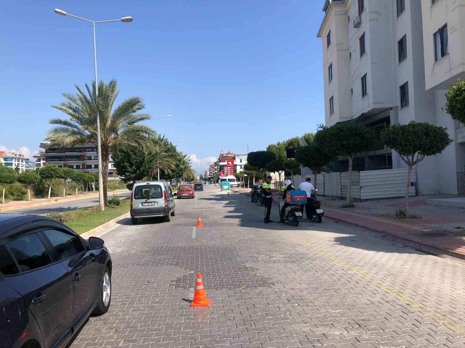 Alanya’da 10 araca trafikten men cezası