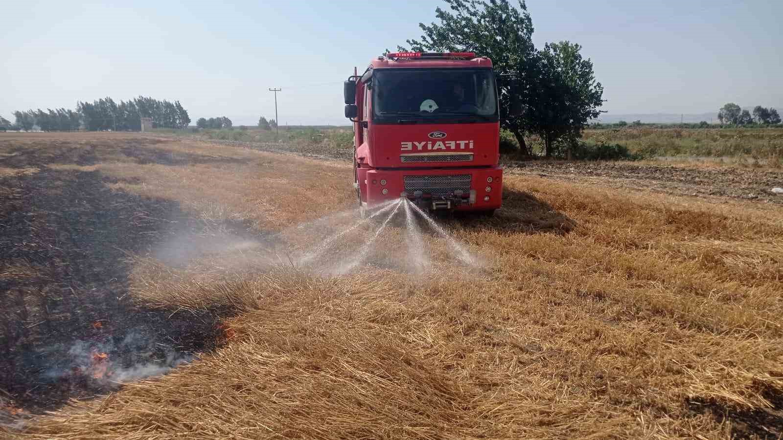 Antakya’da anız yangını söndürüldü