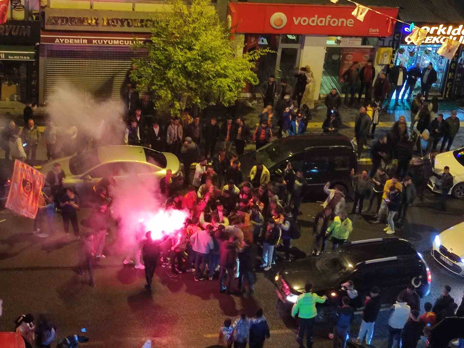 Ardahan’da Galatasaraylıların şampiyonluk coşkusu