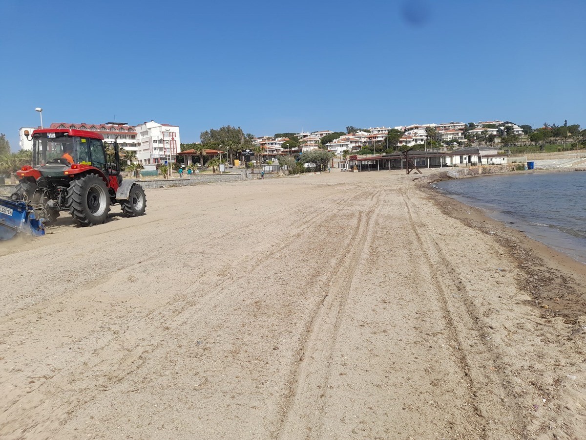 Ayvalık’ta sezon hazırlığı hız kesmeden devam ediyor