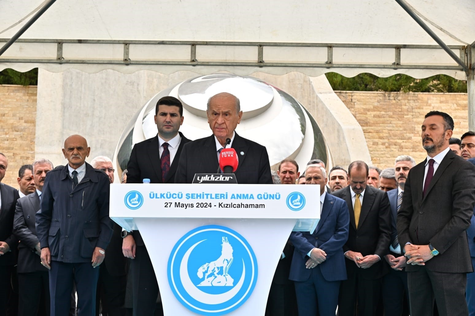 Bahçeli: “MHP ve Ülkü Ocakları düşmanlığının sahnesi gazete ve televizyonlarda haksız ve hayasız iddialarda bulunan kim varsa mahkemede dinlenmelerini istiyoruz”