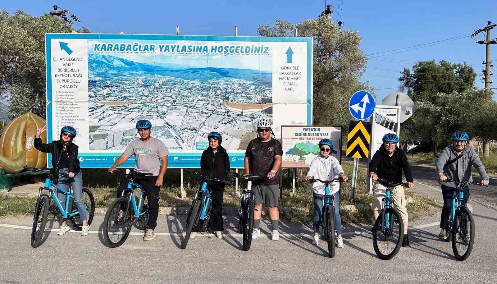 Basın çalışanları bisiklet turunda buluştu