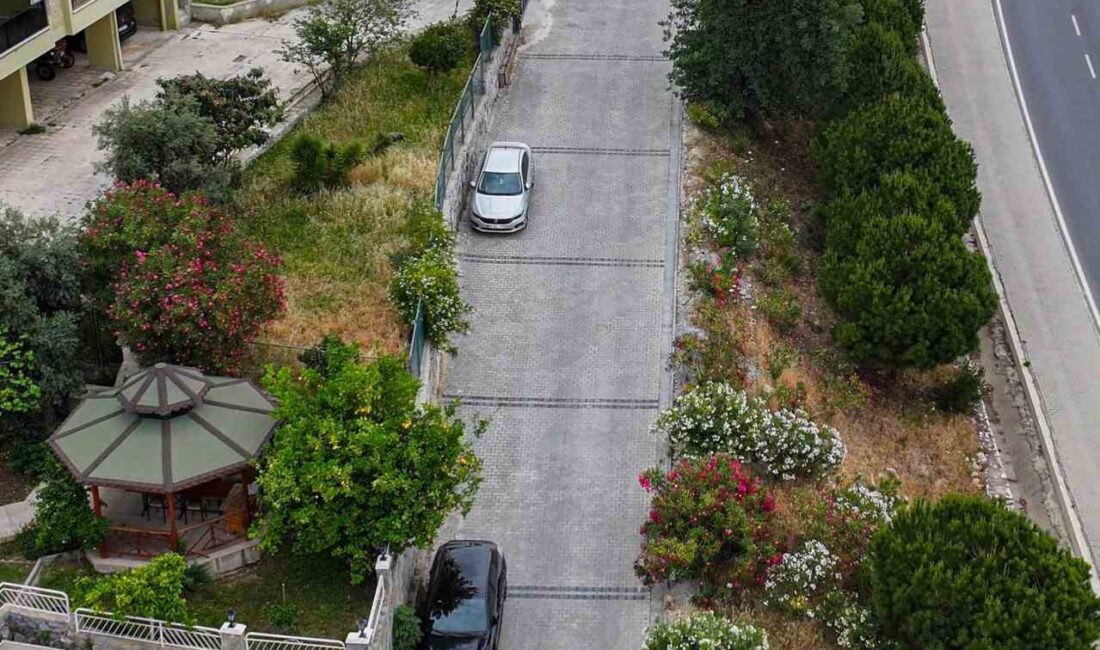 BAYRAKLIDEDE MAHALLESİ’NE YATIRIMLAR SÜRÜYOR