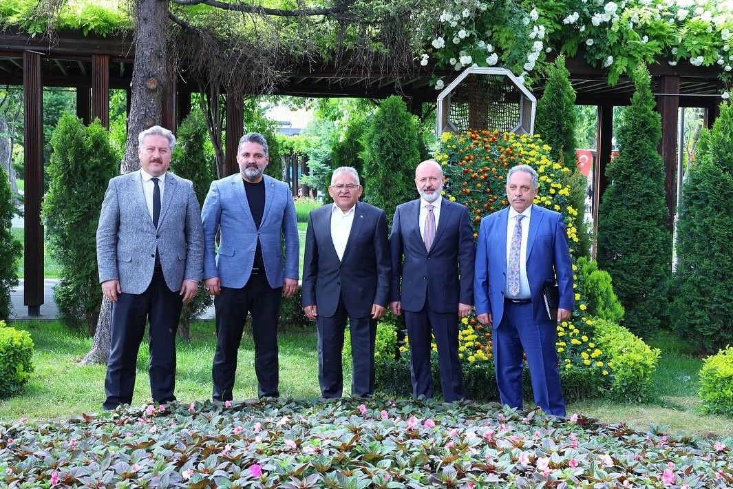 KAYSERİ BÜYÜKŞEHİR BELEDİYE BAŞKANI DR. MEMDUH BÜYÜKKILIÇ, AK PARTİ İL