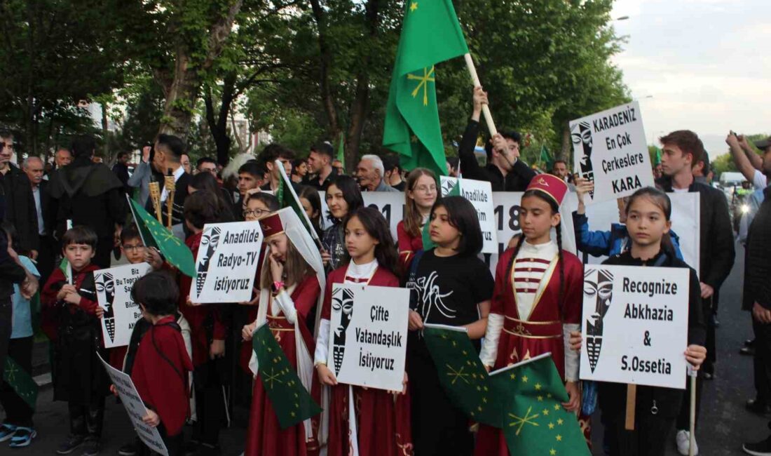 KAYSERİ KAFKAS DERNEĞİ TARAFINDAN DÜZENLENEN ANMA PROGRAMINDA ONLARCA VATANDAŞ, ÇERKES