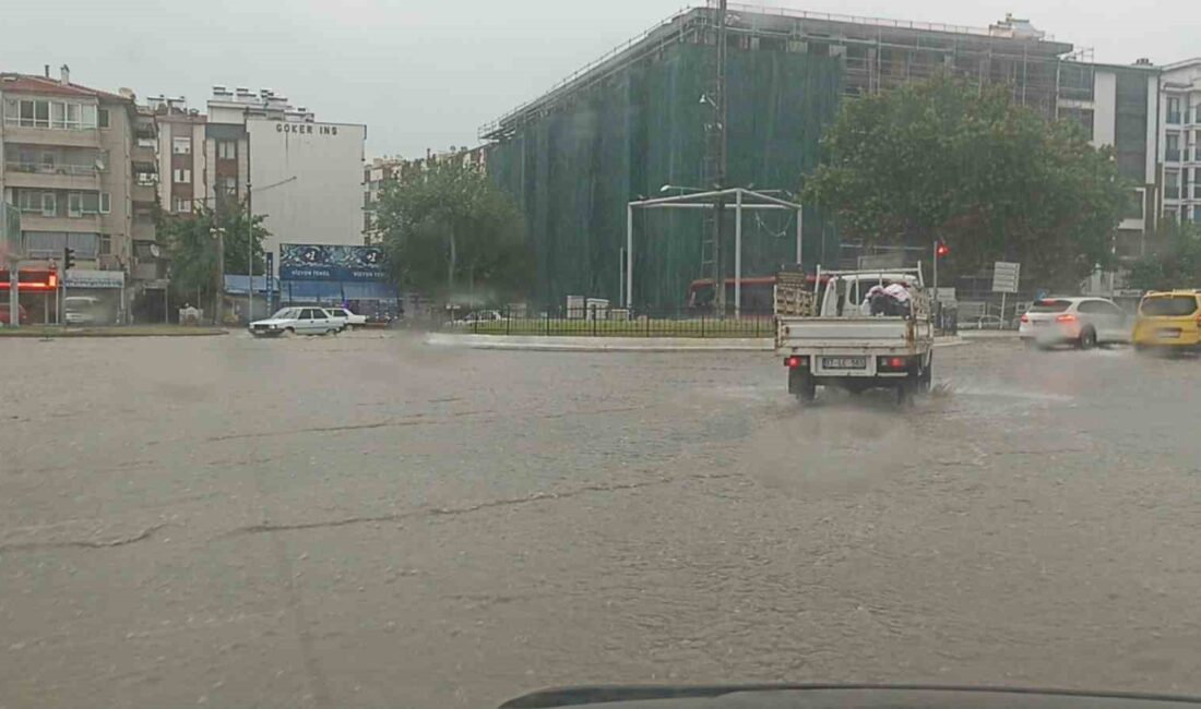 BALIKESİR'İN EDREMİT İLÇESİNDE ÖĞLE