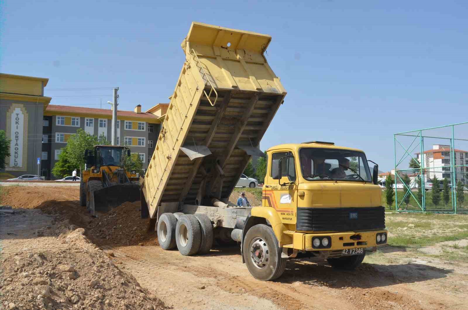 Ereğli Belediyesi şehre yeni yollar kazandırıyor