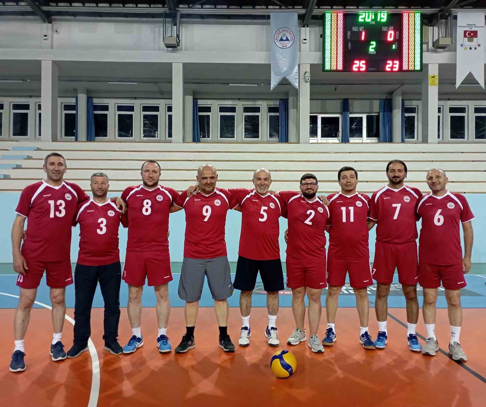 ERÜ Spor Şenliği Voleybol Şampiyonu Sağlık Kültür ve Spor Daire Başkanlığı oldu