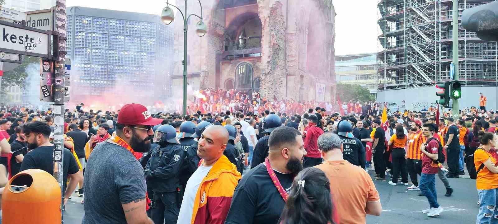 Galatasaray’ın şampiyonluğu Berlin’de coşkuyla kutlandı