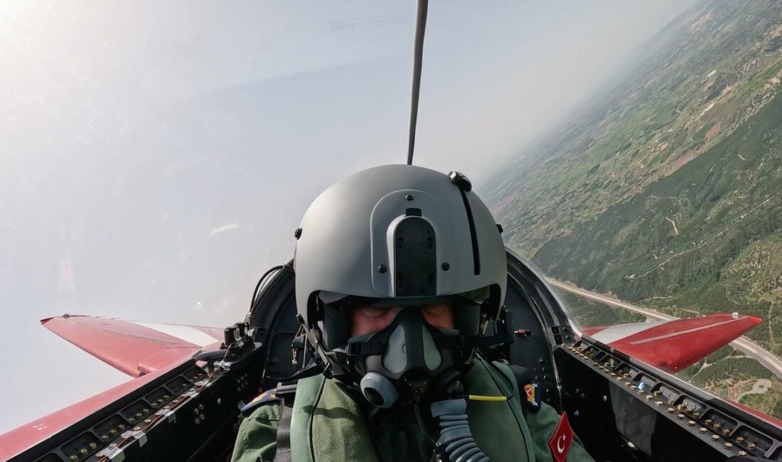 HAVA KUVVETLERİ KOMUTANI ORGENERAL ZİYA CEMAL KADIOĞLU, TÜRKİYE'NİN İLK İNSANLI