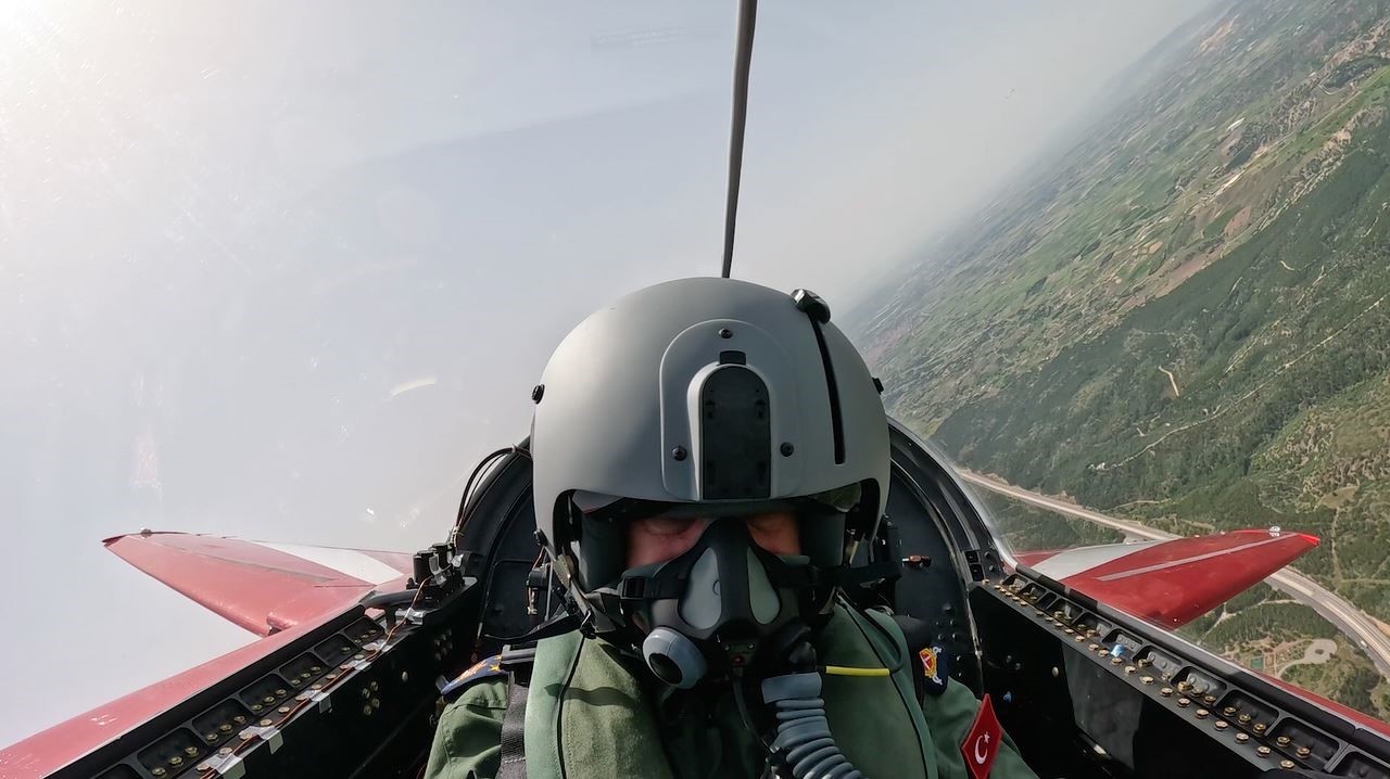 HAVA KUVVETLERİ KOMUTANI ORGENERAL ZİYA CEMAL KADIOĞLU, TÜRKİYE'NİN İLK İNSANLI