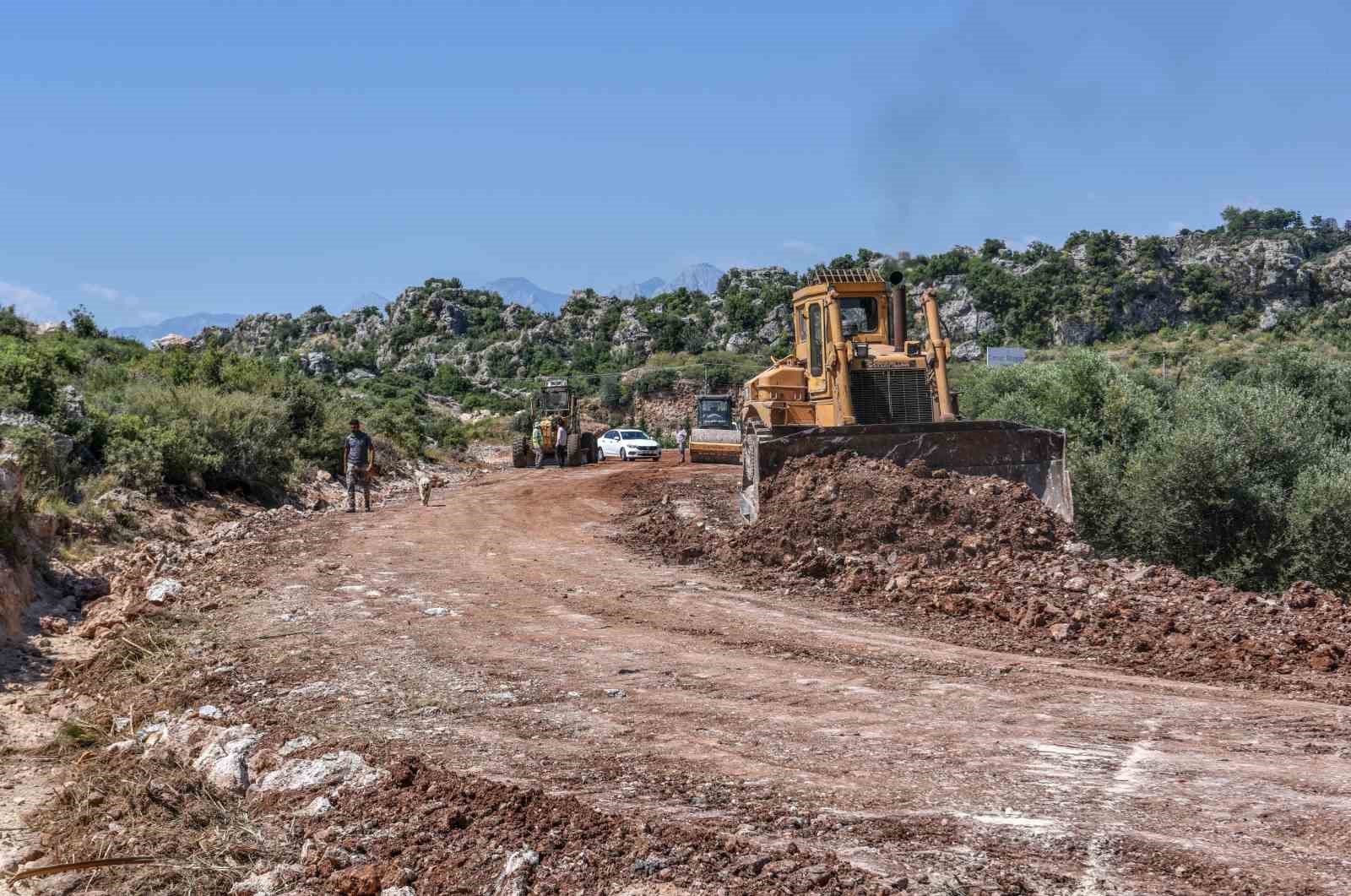 Kepez’de yeni yollar açılıyor