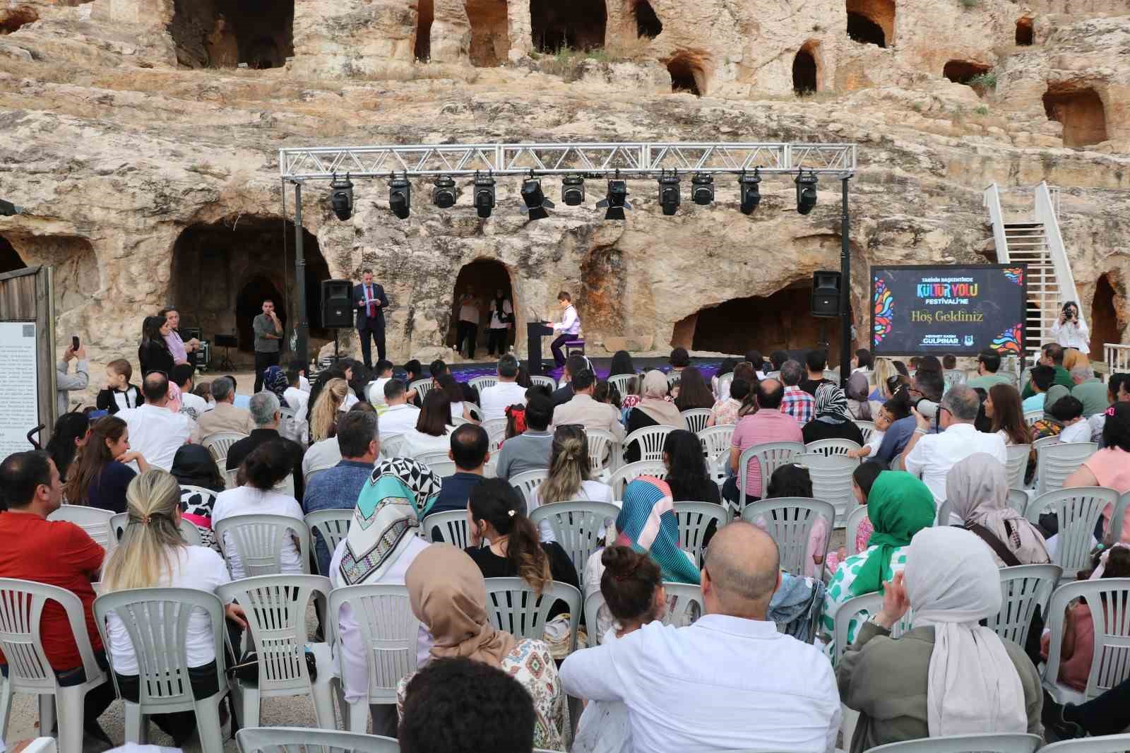 Kızılkoyun Nekropolü’nde piyano resitali