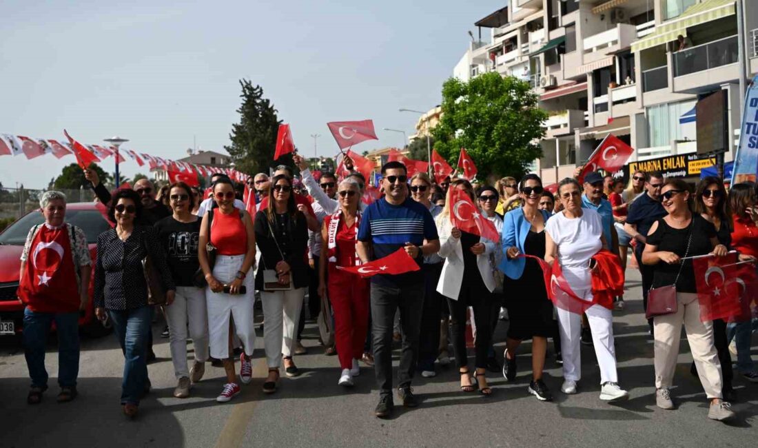 KUŞADASI’NDA, 19 MAYIS ATATÜRK’Ü