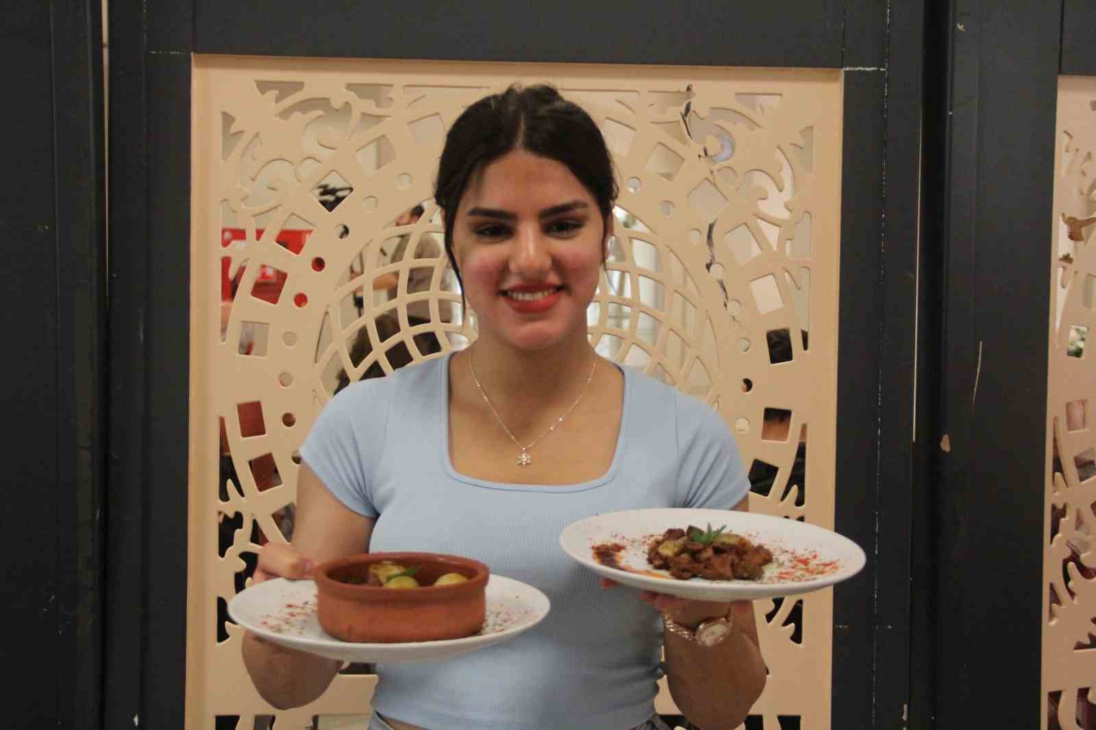 Masterchef’i aratmayan yarışma, üniversite öğrencileri yemek yarışmasında hünerlerini sergiledi