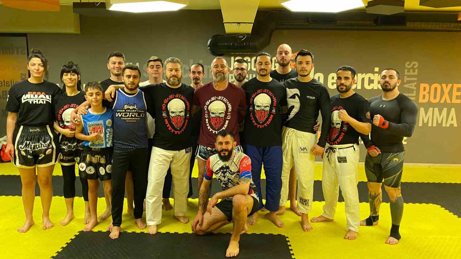 (ÖZEL) MMA’ın ‘Ronaldo’su’ Eskişehir’de genç sporculara eğitim verdi