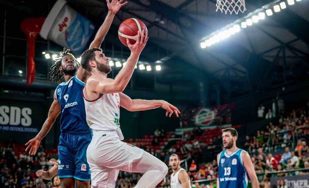 BASKETBOL SÜPER LİGİ EKİPLERİNDEN