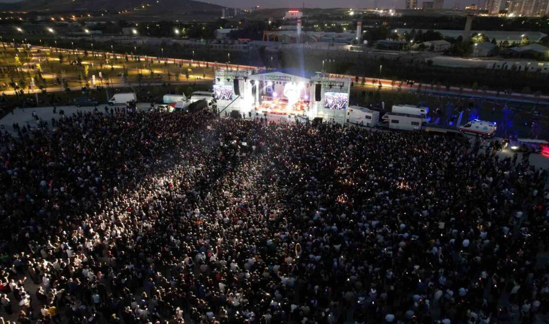 ANKARA’NIN SİNCAN BELEDİYESİNCE HİZMETE KAZANDIRILAN “SİNCAN PARK” DÜZENLENEN KONSER VE