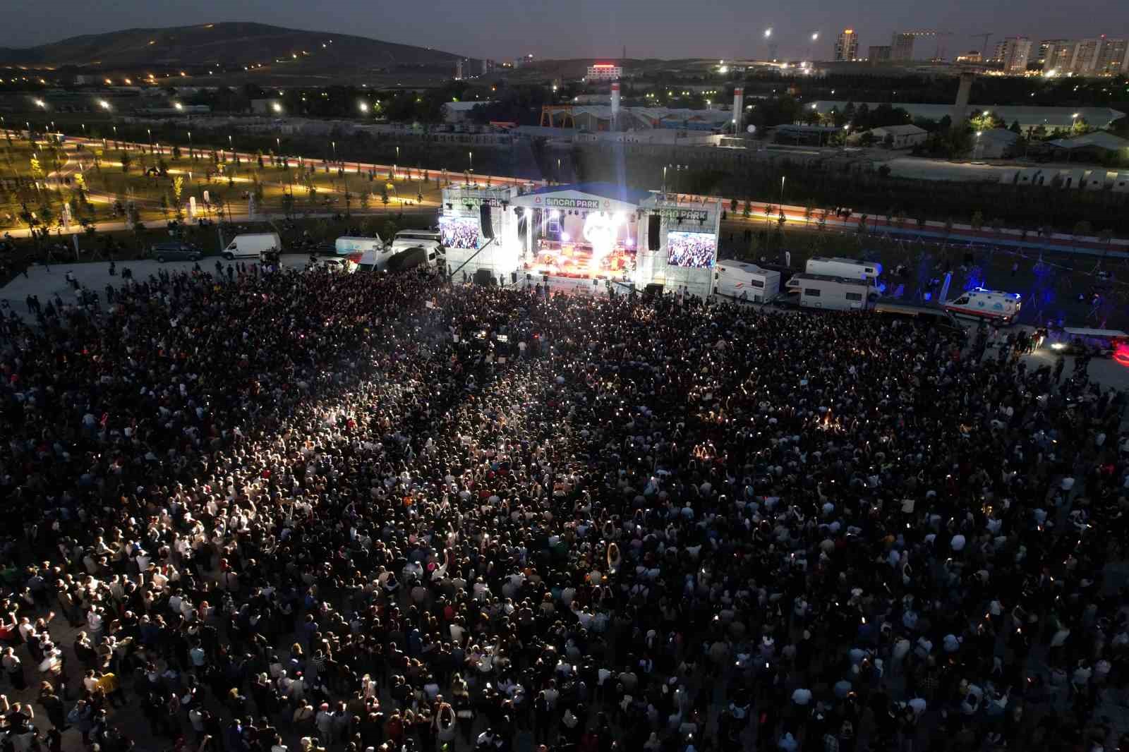 ANKARA’NIN SİNCAN BELEDİYESİNCE HİZMETE KAZANDIRILAN “SİNCAN PARK” DÜZENLENEN KONSER VE