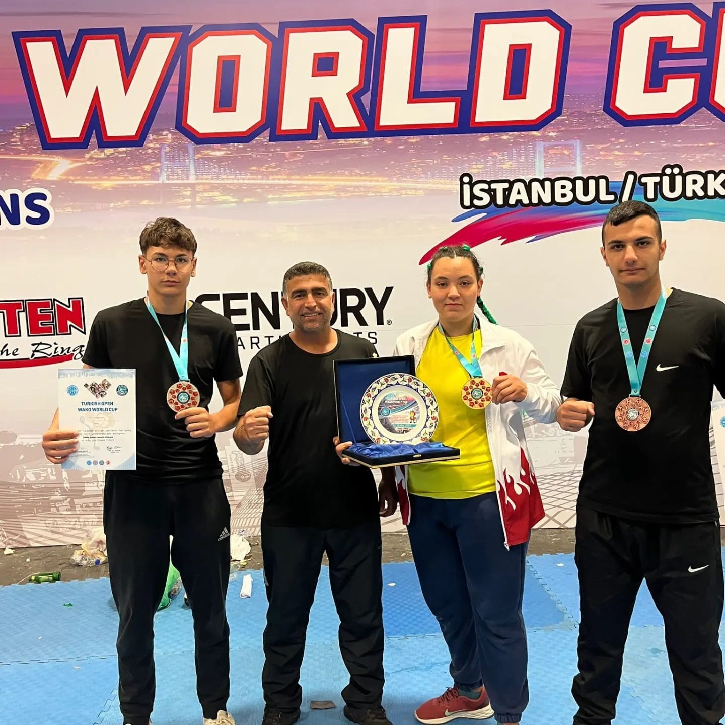 Söke’ye Kick Boks’ta üç dünya derecesi