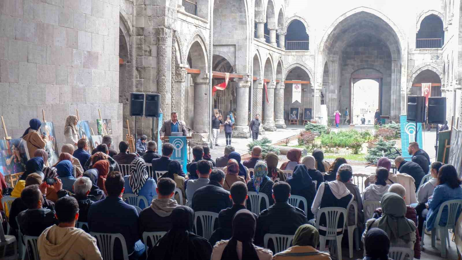 Tarihî mekânda Necip Fazıl’a vefa