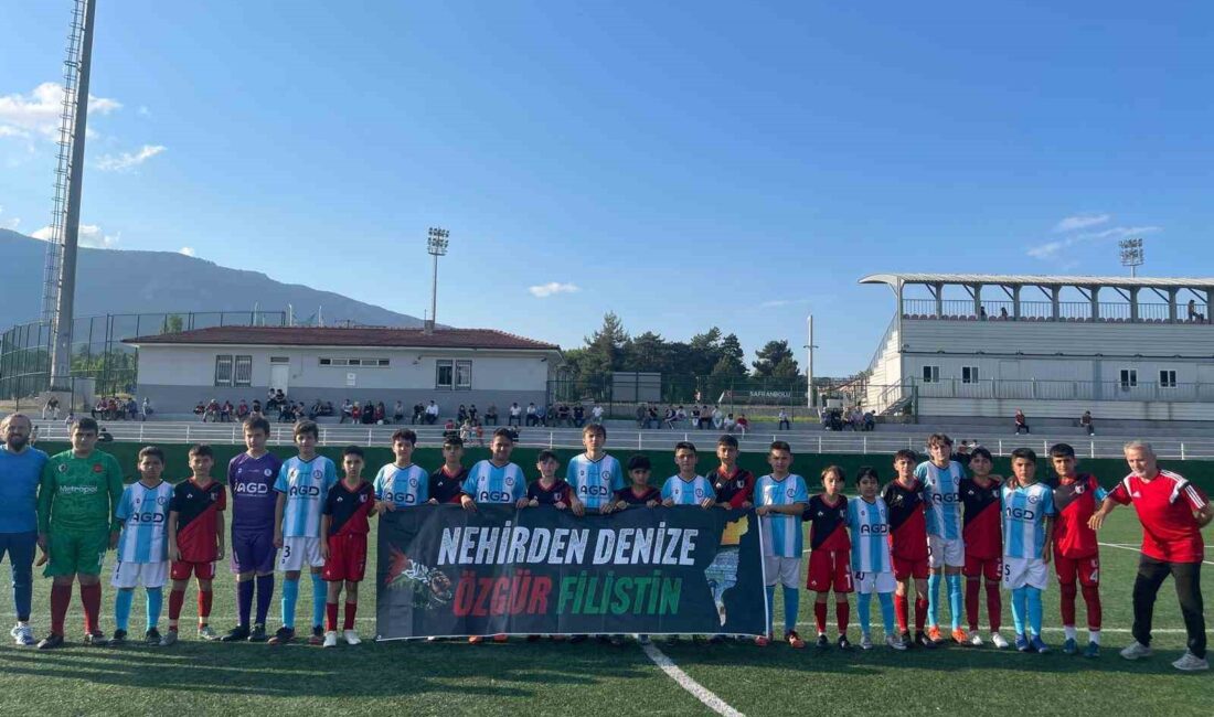 KARABÜK'TE U-13 LİGİNDE OYNANAN