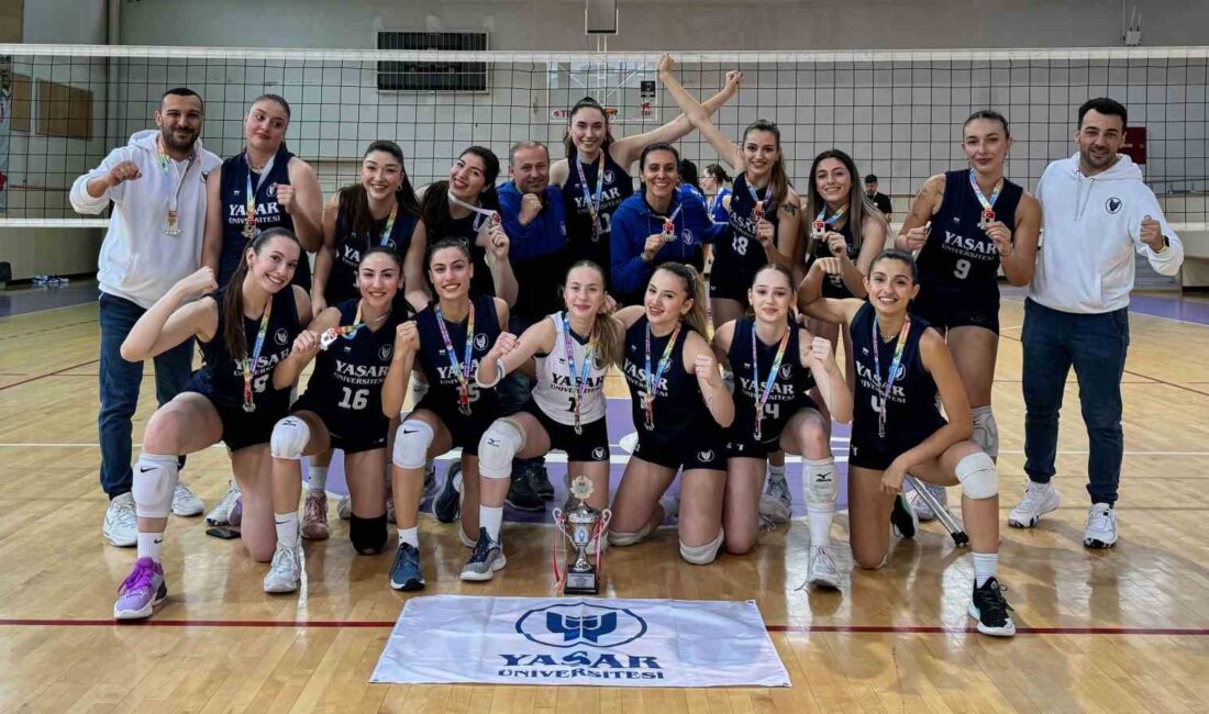 YAŞAR ÜNİVERSİTESİ KADIN VOLEYBOL