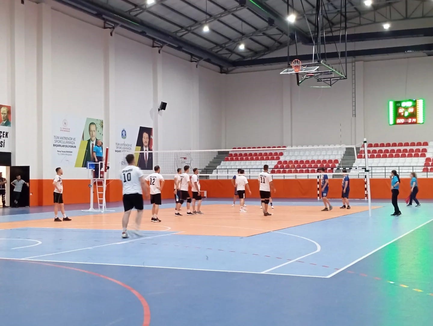 15 Temmuz Voleybol Turnuvası Sandıklı’da başladı