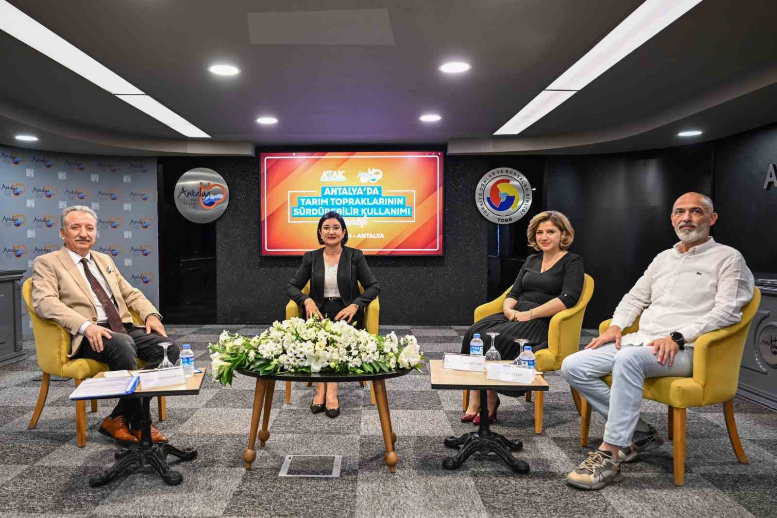 Antalya’da tarım topraklarının sürdürülebilir kullanımı masaya yatırıldı