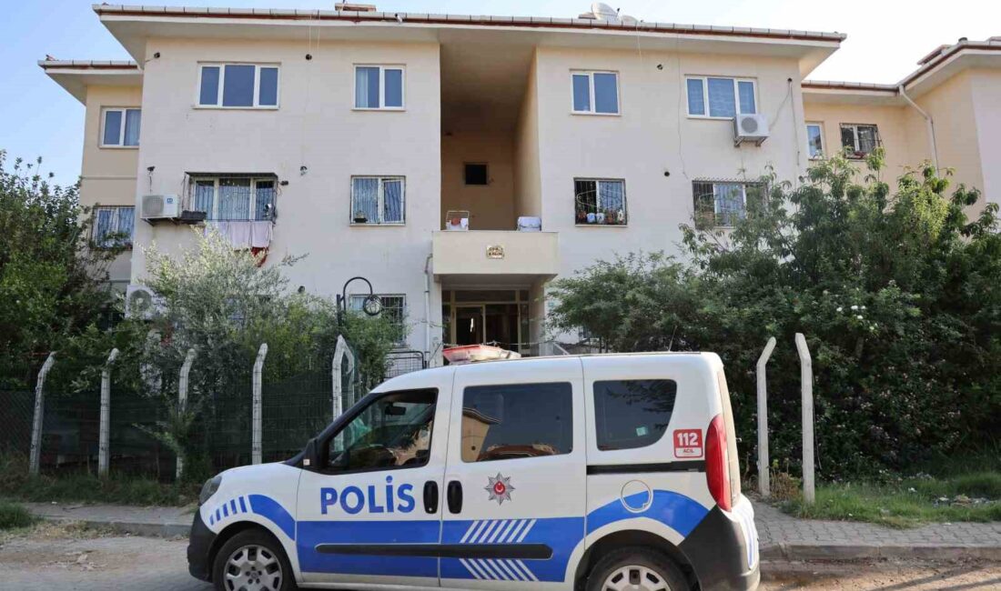 ADANA’DA 3 KATLI APARTMANIN