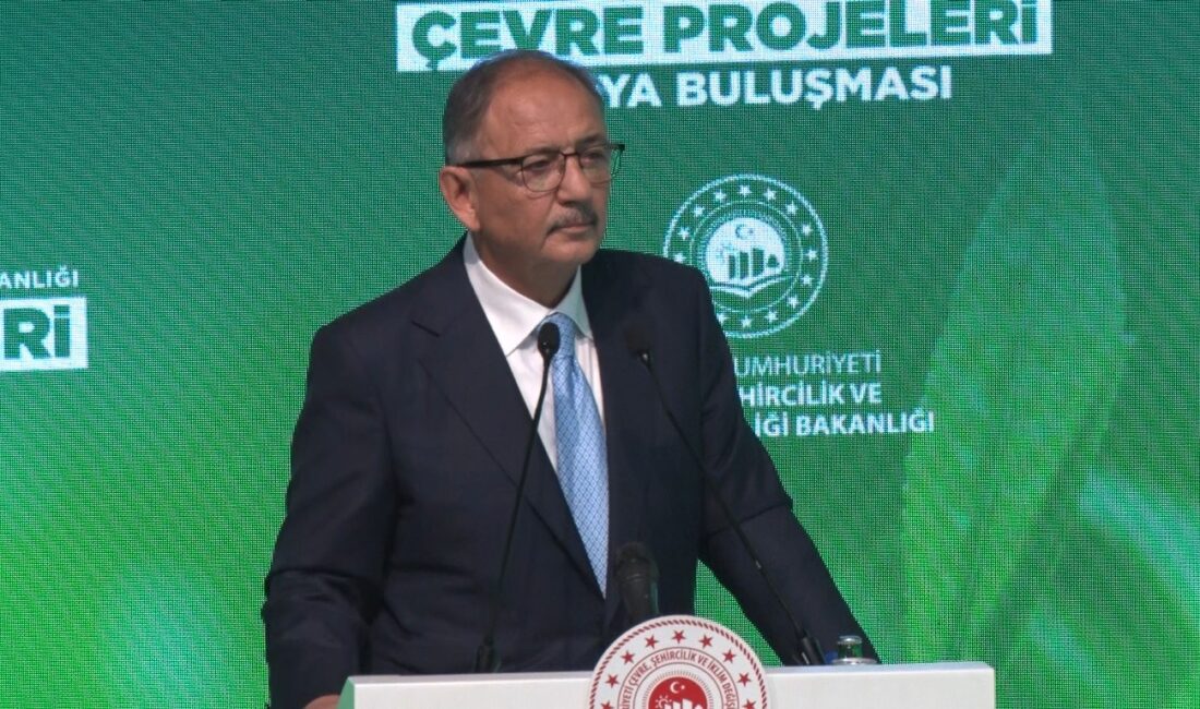 ÇEVRE, ŞEHİRCİLİK VE İKLİM DEĞİŞİKLİĞİ BAKANI MEHMET ÖZHASEKİ, "OKSİJEN VE