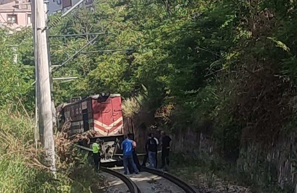 BALIKESİR’İN BANDIRMA İLÇESİNDE TREN