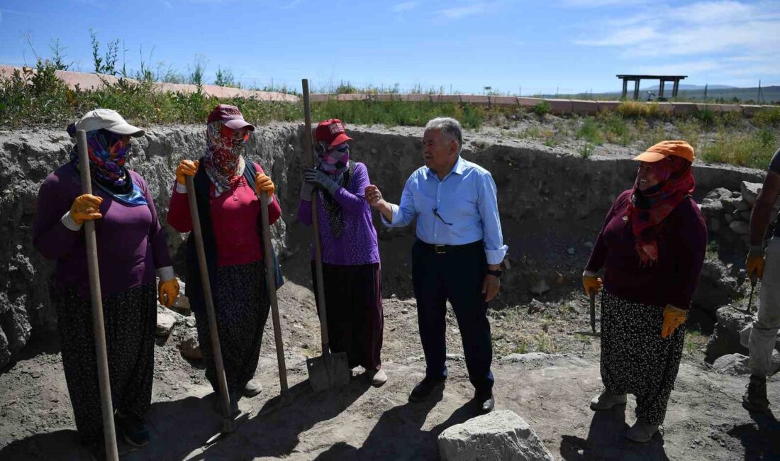 KAYSERİ BÜYÜKŞEHİR BELEDİYE BAŞKANI