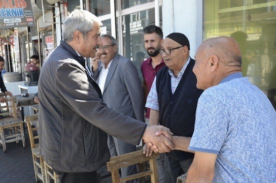 Başkan Taşkın: “Çalınmadık kapı, sıkılmadık el bırakmayacağız”