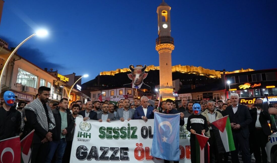 BAYBURT'TA 'FİLİSTİN'E DESTEK İSRAİL'E