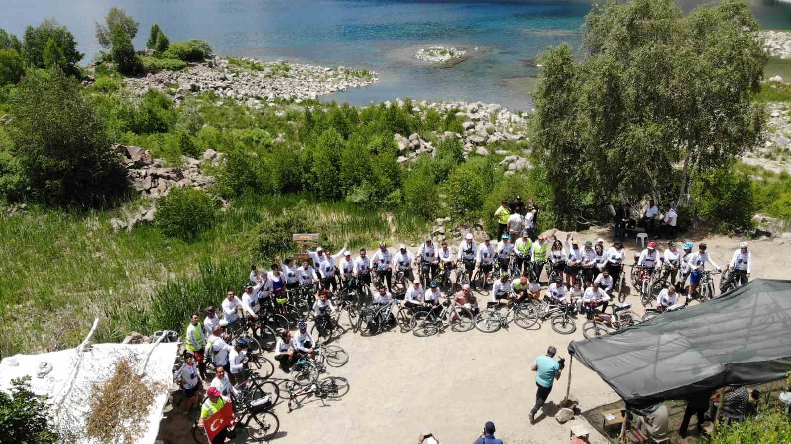 Bitlis Nemrut’tan, Adıyaman Nemrut’a bisiklet turu