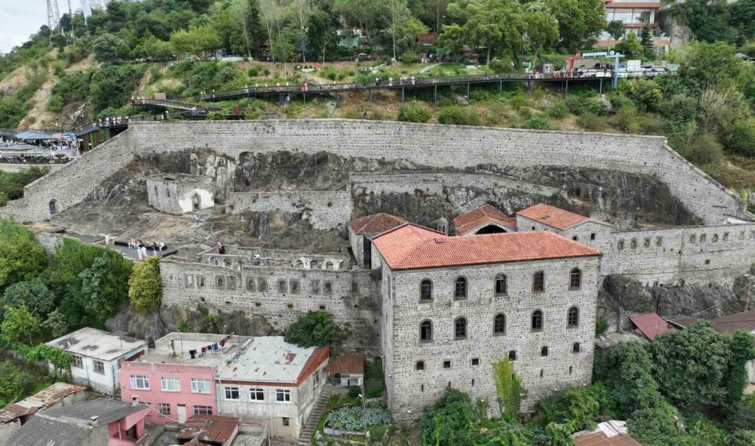 BOZTEPE SEYİR TERASI İLE