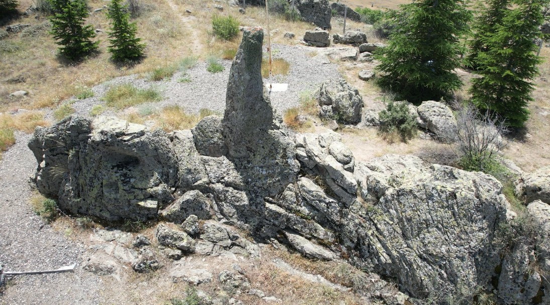 ANKARA'NIN KIZILCAHAMAM İLÇESİNE BAĞLI TAŞLICA KÖYÜNDE ‘GELİN KAYASI EFSANESİ'NE İNANAN