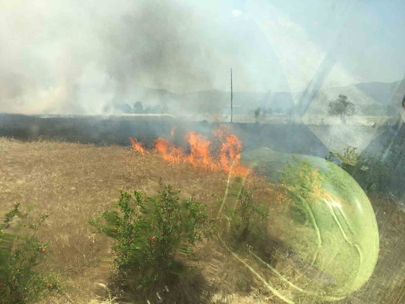 Burdur’da bin dönümün üzerinde ekin tarlası küle döndü