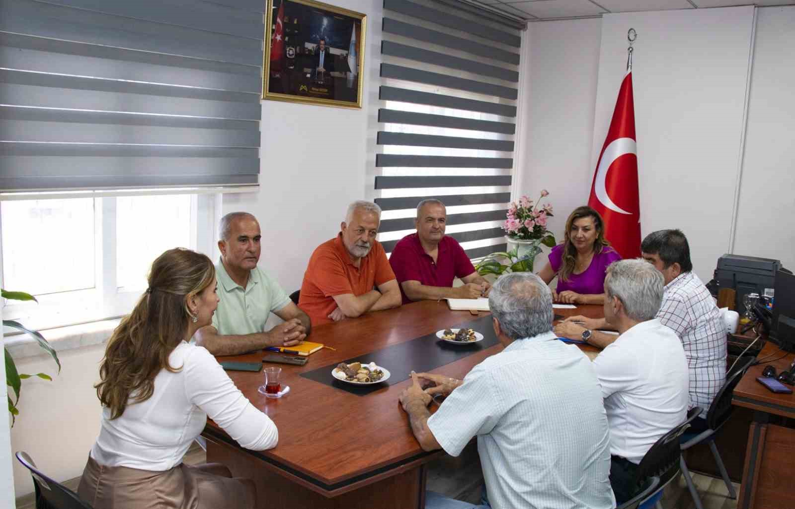 Büyükşehir Belediyesi Zabıtası kentin huzuru için çalışmalarını sürdürüyor