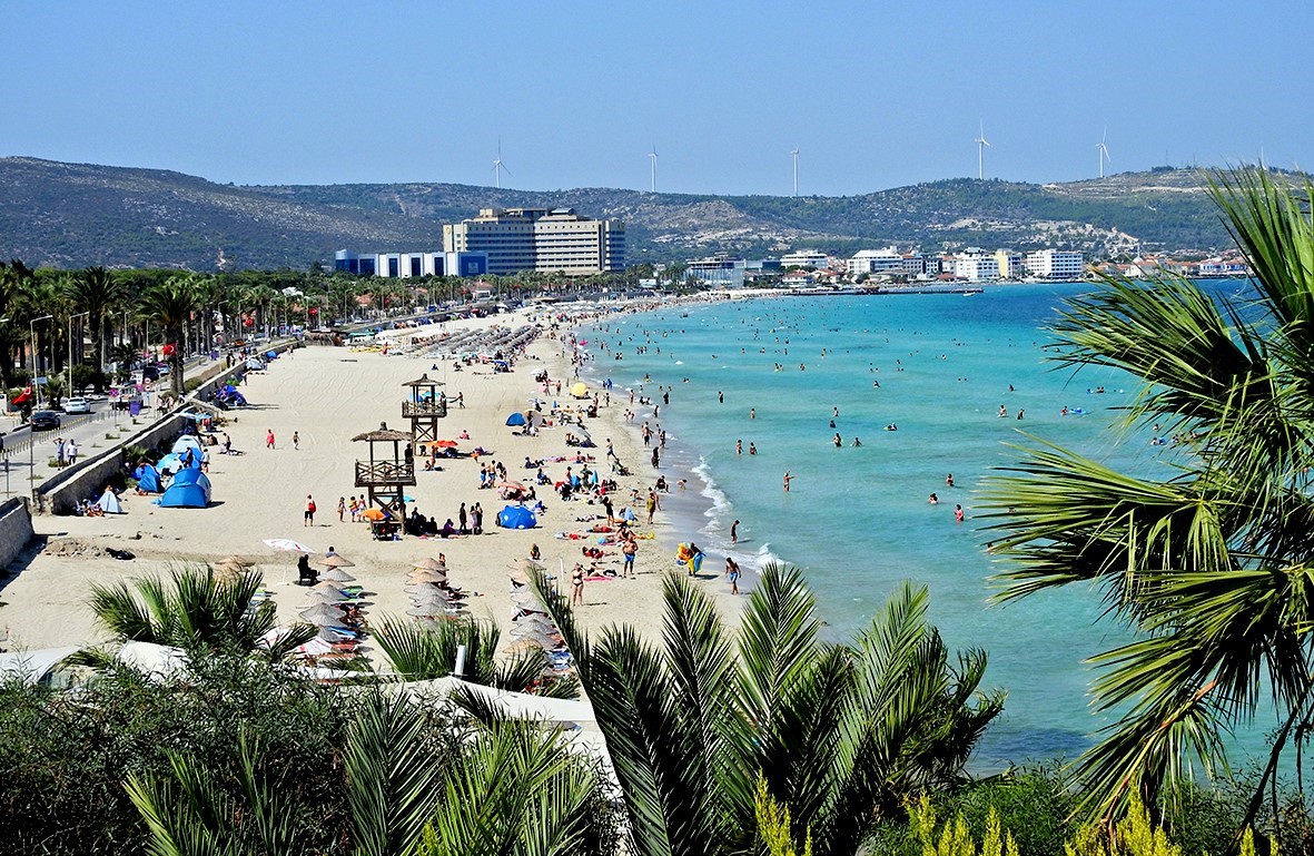 Çeşme, bu bayramda da milyonları ağırlayacak