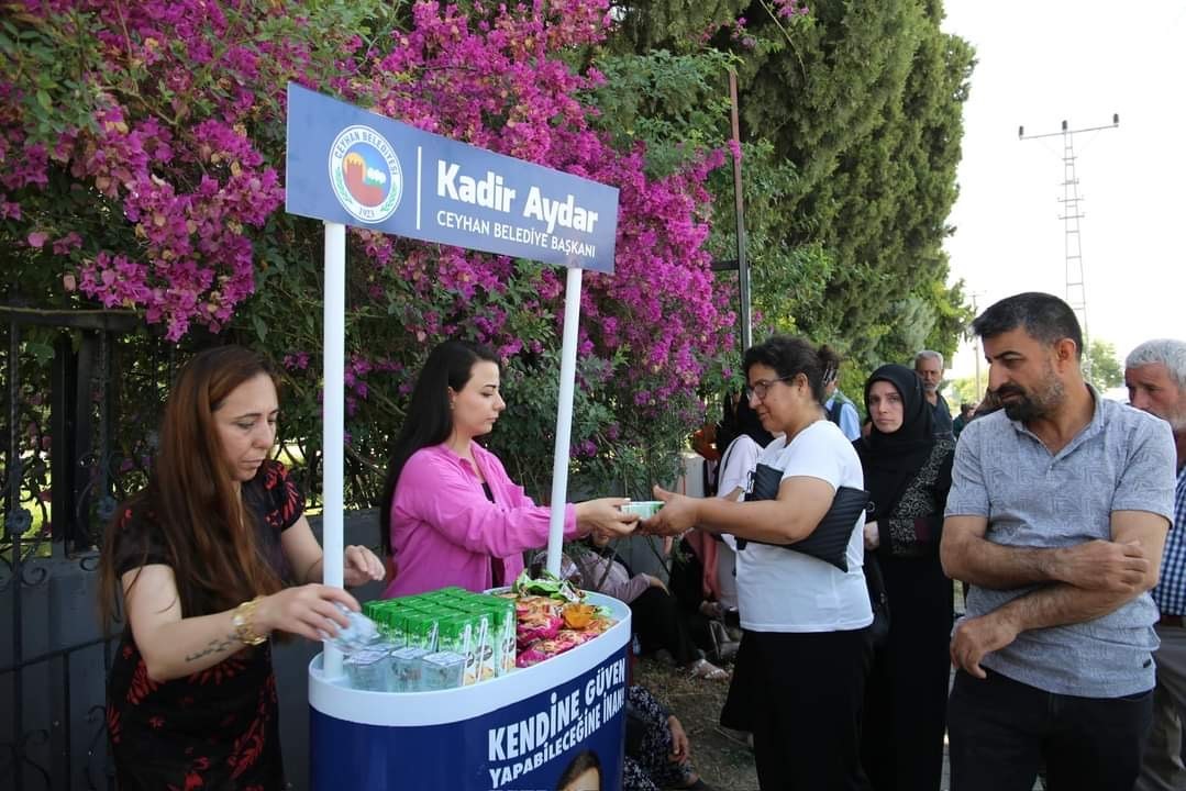 Ceyhan Belediyesi YKS’de öğrencileri yalnız bırakmadı