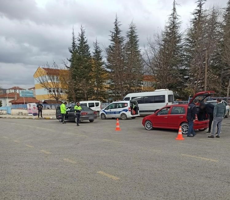 Çorum’da kuralları ihlal eden sürücülere ceza yağdı