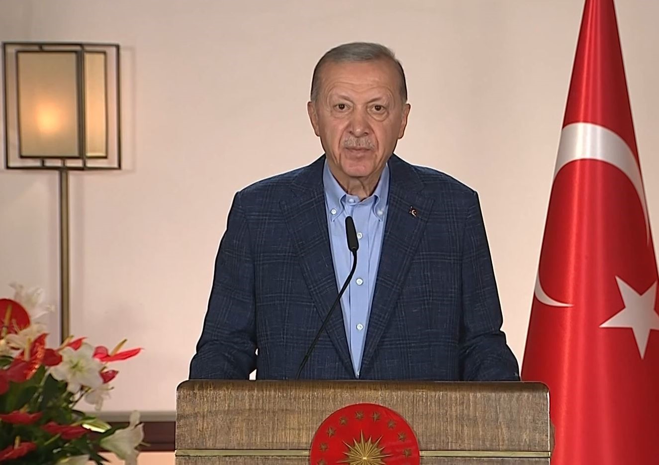 Cumhurbaşkanı Erdoğan: “Türkiye, seçimler sebebiyle oluşan gerilimli atmosferi süratle geride bırakmalı”