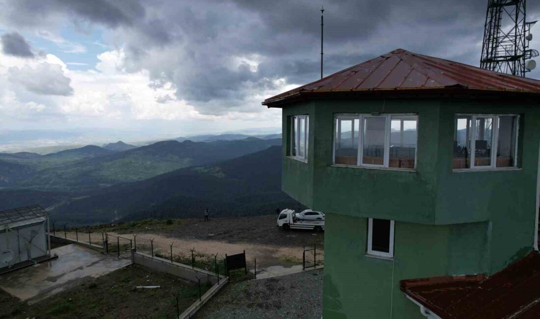 ANKARA’NIN KIZILCAHAMAM İLÇESİNDE 2 BİN 20 RAKIMLIK ZİRVEDE YER ALAN