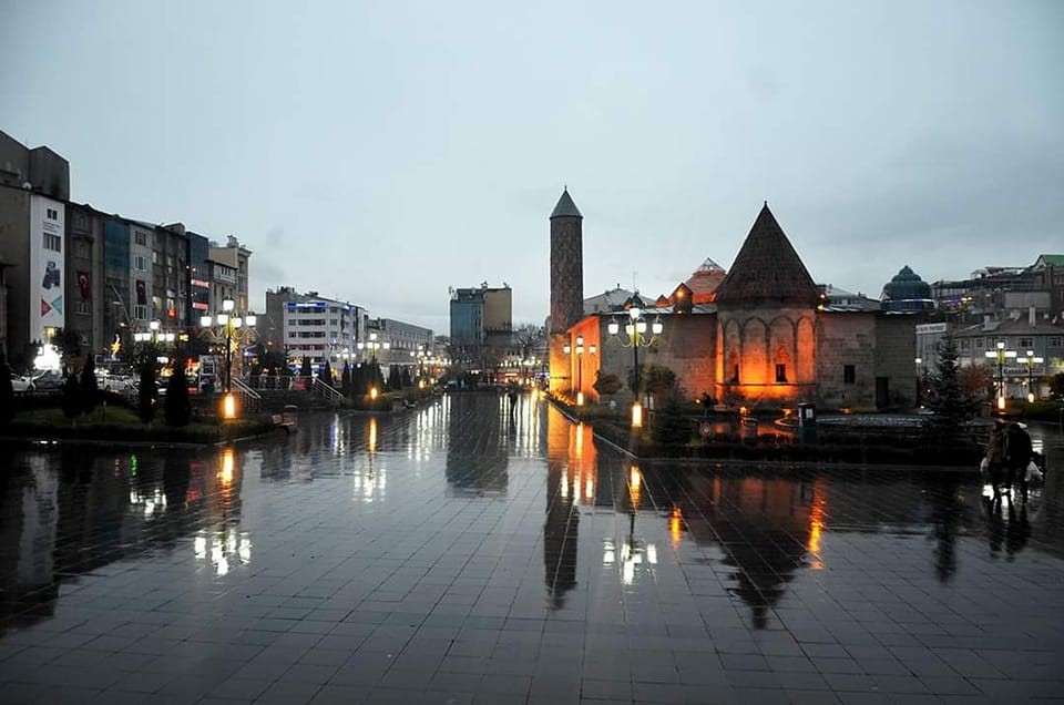 ERZURUM’DA AKŞAM SAATLERİNDE BAŞLAYAN