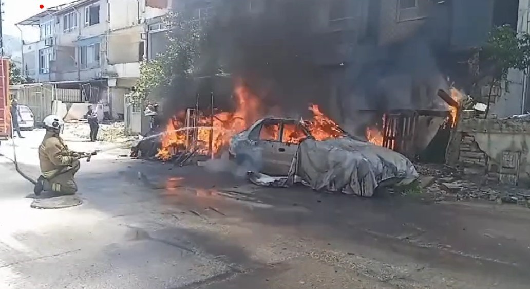 HATAY'IN ANTAKYA İLÇESİNDE EVDEN